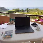 Esmeraldo 3*