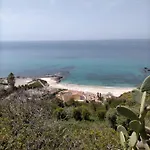 Esmeraldo 3*