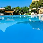 Esmeraldo Lejlighedshotel 3*