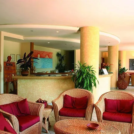 Esmeraldo 3*