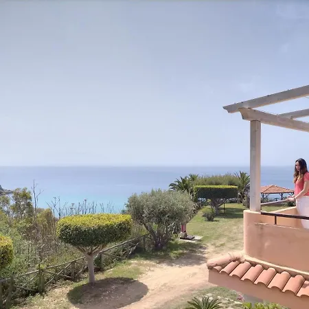 Aparthotel Esmeraldo 3*