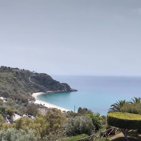 Apartahotel Esmeraldo Capo Vaticano