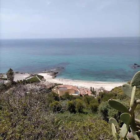 Esmeraldo 3*