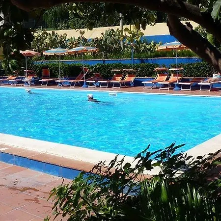 Esmeraldo Hotel apartamentowy 3*