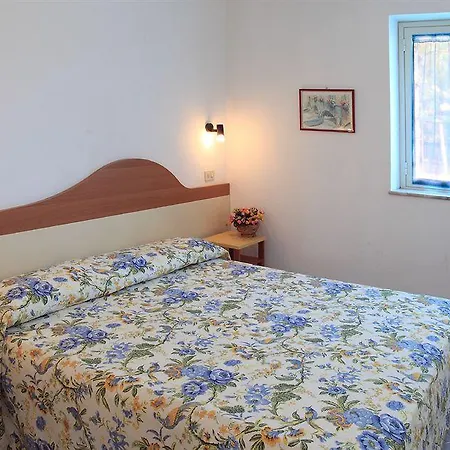 Apartahotel Esmeraldo 3*