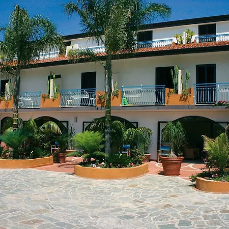 מלון דירות Esmeraldo