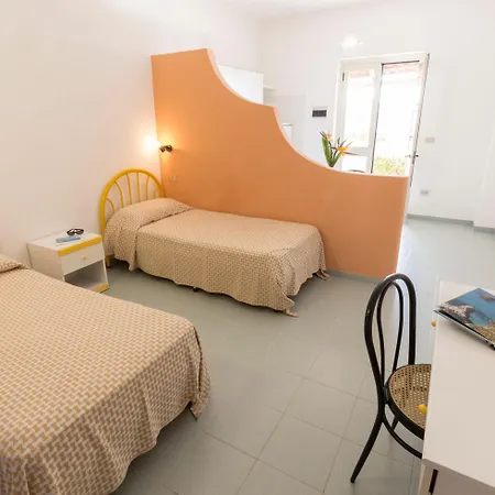 Hotel apartamentowy Esmeraldo 3*