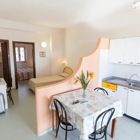 Esmeraldo Apartahotel 3*