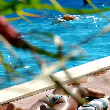 Apartahotel Esmeraldo Capo Vaticano